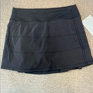 NWT Lululemon Pace Rival MR Skirt size 4 in black